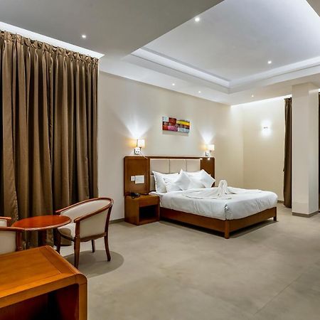 Grand Regal Hotel Chandoli Exterior foto