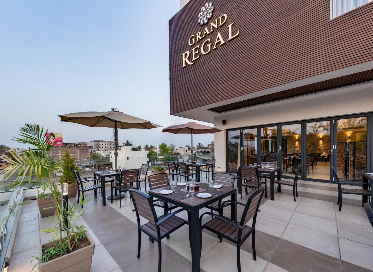 Grand Regal Hotel Chandoli Exterior foto