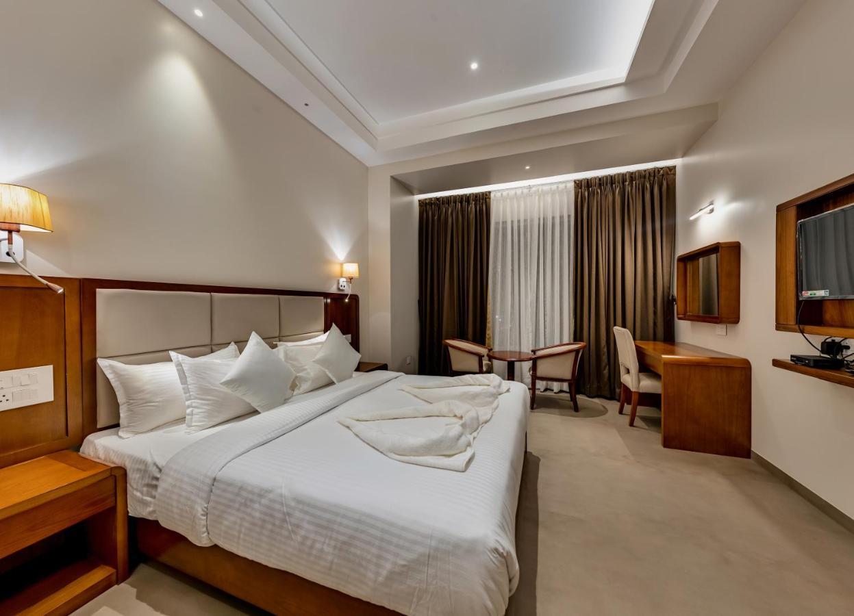 Grand Regal Hotel Chandoli Exterior foto